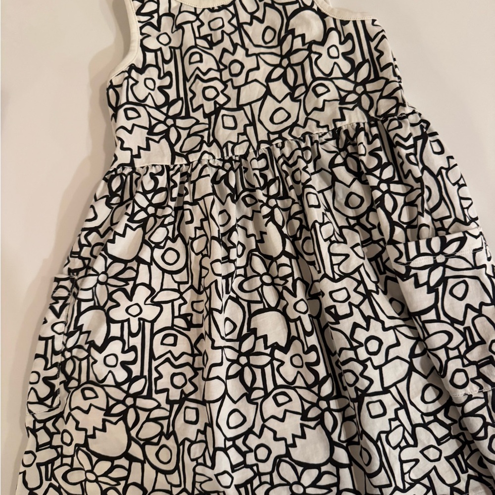 Hanna Andersson Black and White Abstract Floral Dress